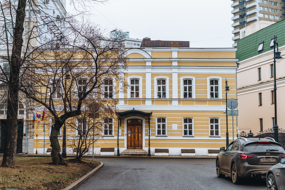 Гоголевский бульвар 21. Литературные места Москвы. Литературные места Кирова.