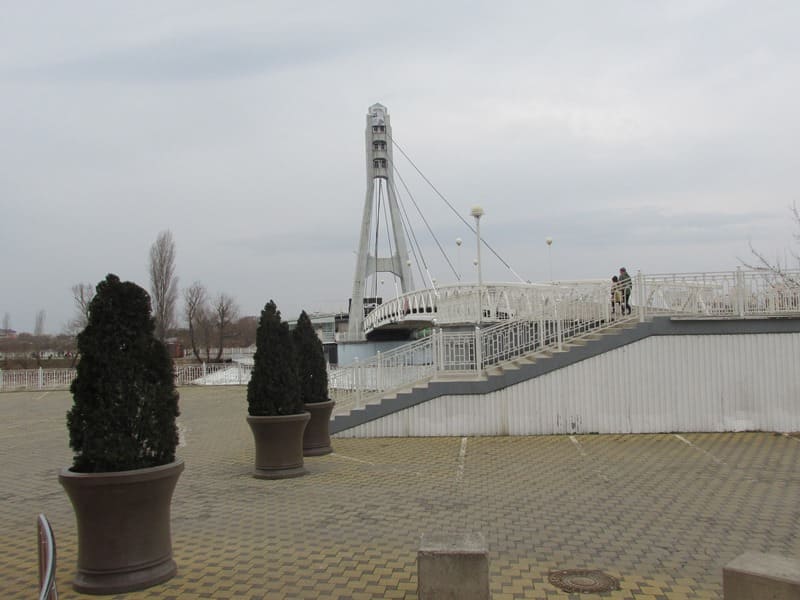 Мост поцелуев Краснодар